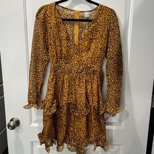 Selfie Leslie leopard print long sleeve dress